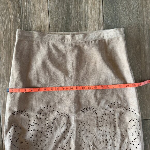 Theory tan suede lined western, boho laser cut skirt size 12 - Picture 5 of 9